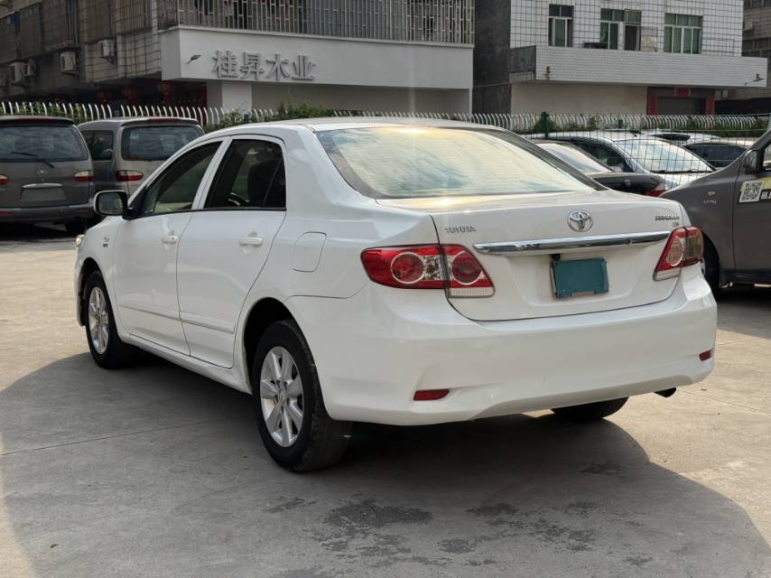 Toyota Corolla 2011 #4 Toyota Corolla 2011 immagine di auto #4
