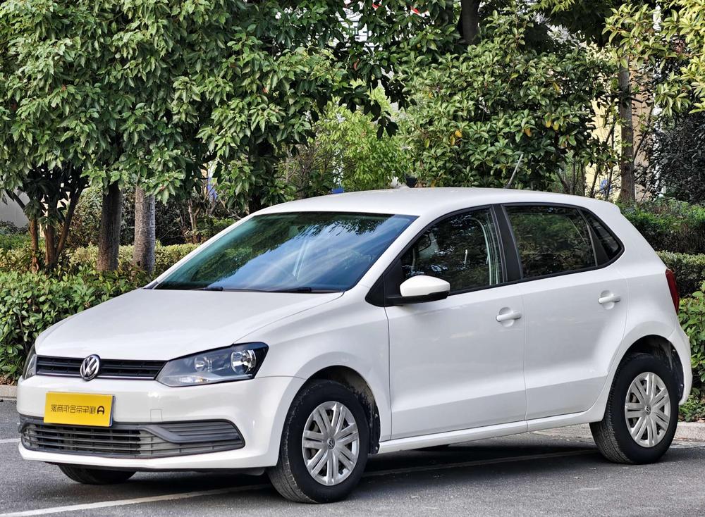Volkswagen Polo 2017 car image 
