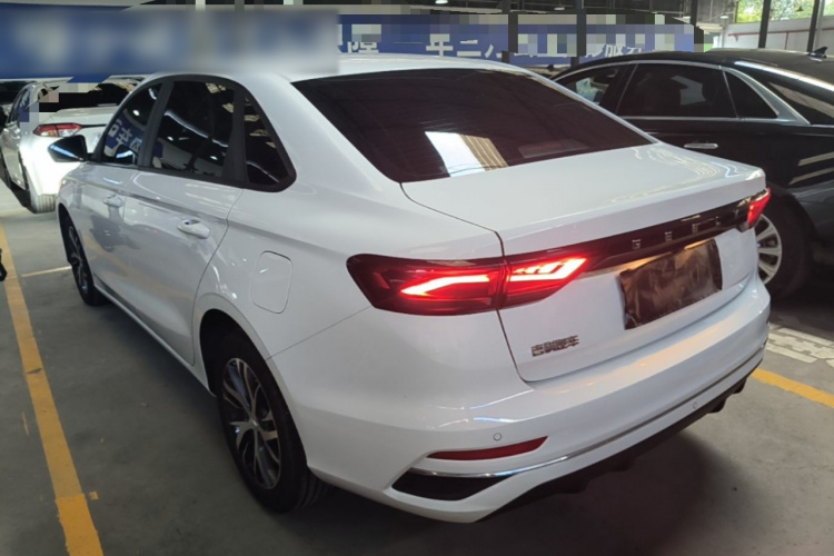 GEELY Emgrand 2024 car image #5
