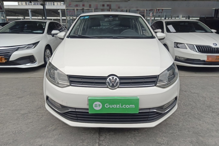 Volkswagen Polo 2016 car image #3