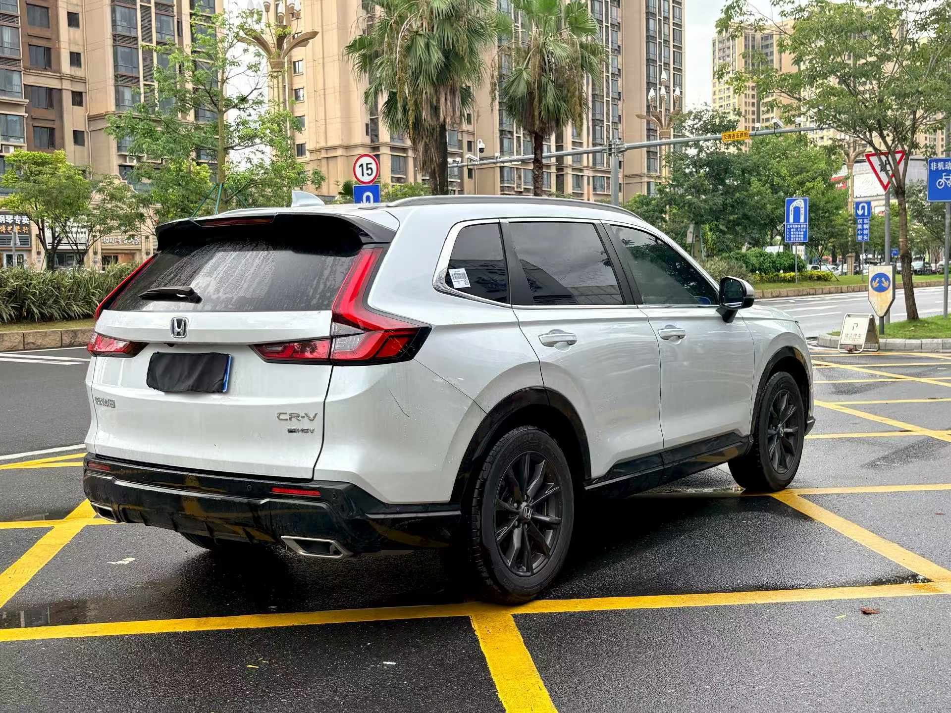 Honda CR-V 2025 #8 Honda CR-V 2025 car image #8