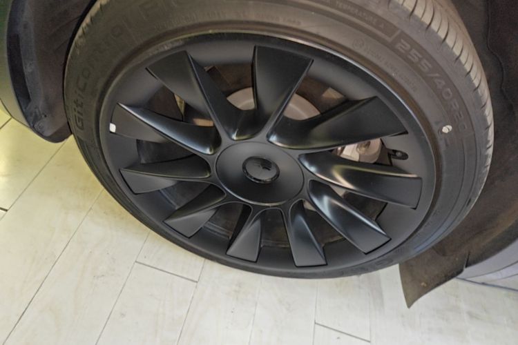 Tesla Model Y 2021 #9 Tesla Model Y 2021 car image #9