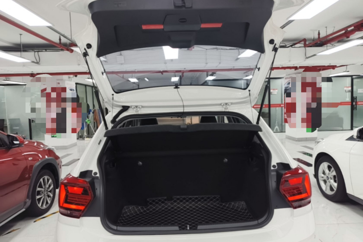 Volkswagen Polo 2021 car image #21