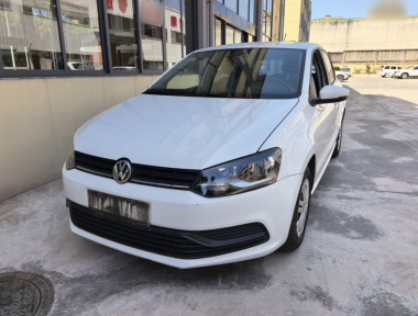 Volkswagen Polo 2015 Volkswagen Polo 2015 car image