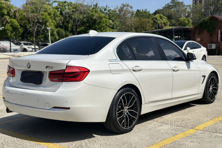 BMW 3 Series 2017 car image #5