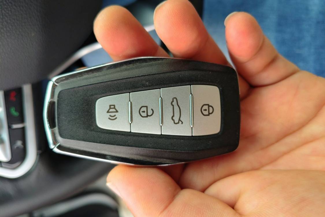 GEELY Binray 2019 car image #28