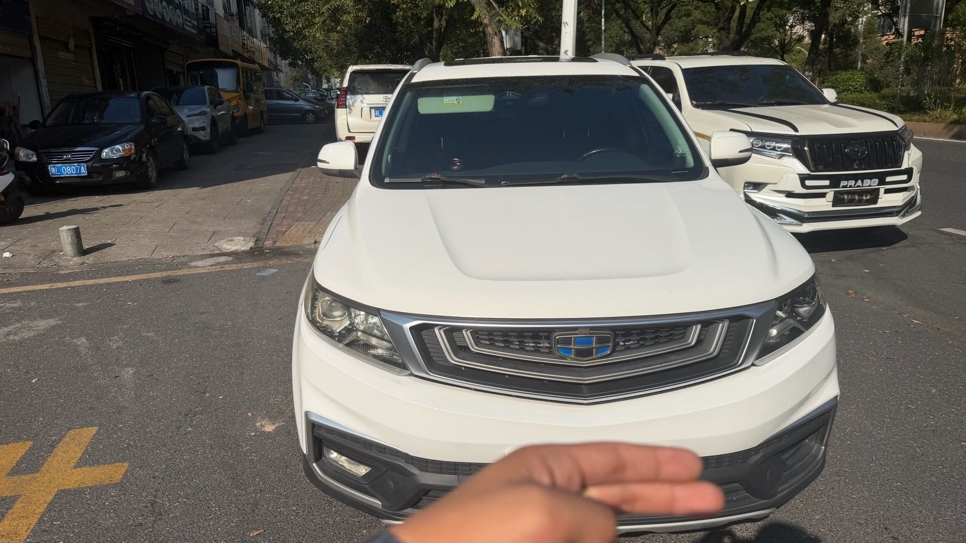 GEELY Vision X6 2019 #3 GEELY Vision X6 2019 car image #3