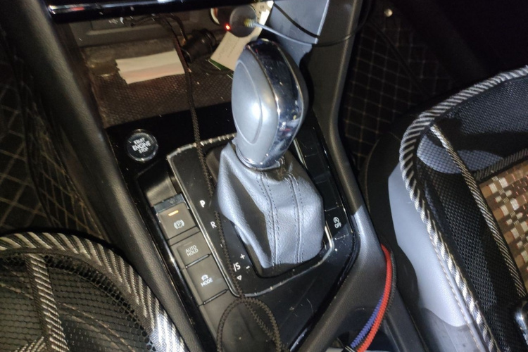 Volkswagen Tharu 2022 car image #18