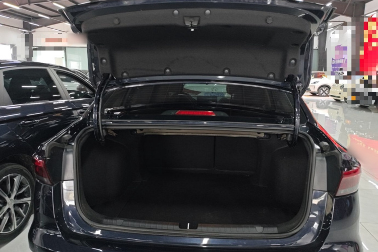 GEELY Emgrand 2022 #19 GEELY Emgrand 2022 car image #19