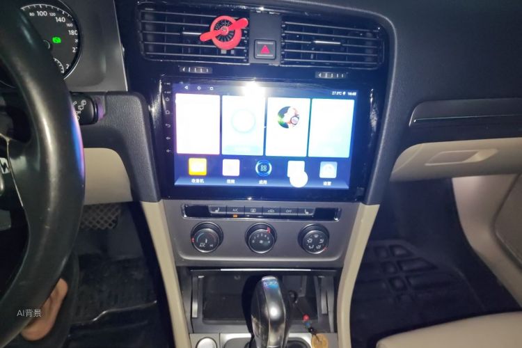 Volkswagen Golf 2015 car image #15