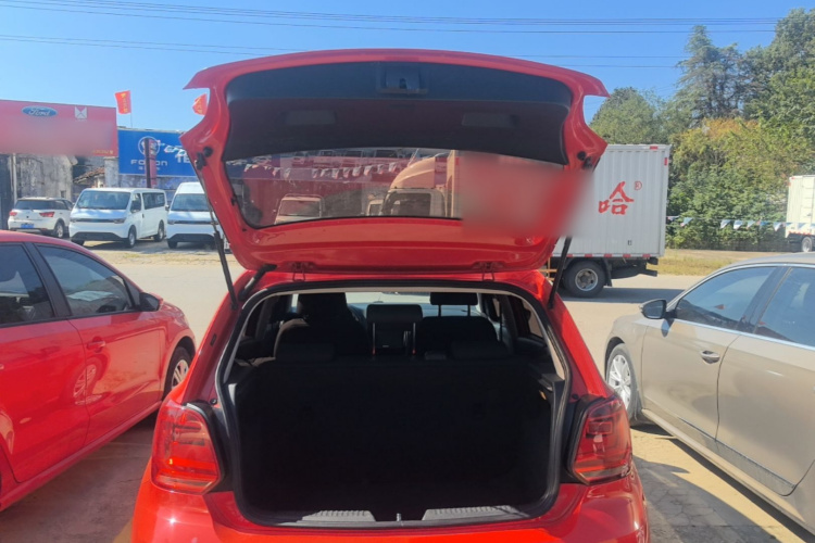 Volkswagen Polo 2019 car image #19