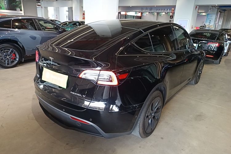 Tesla Model Y 2023 #7 Tesla Model Y 2023 immagine di auto #7