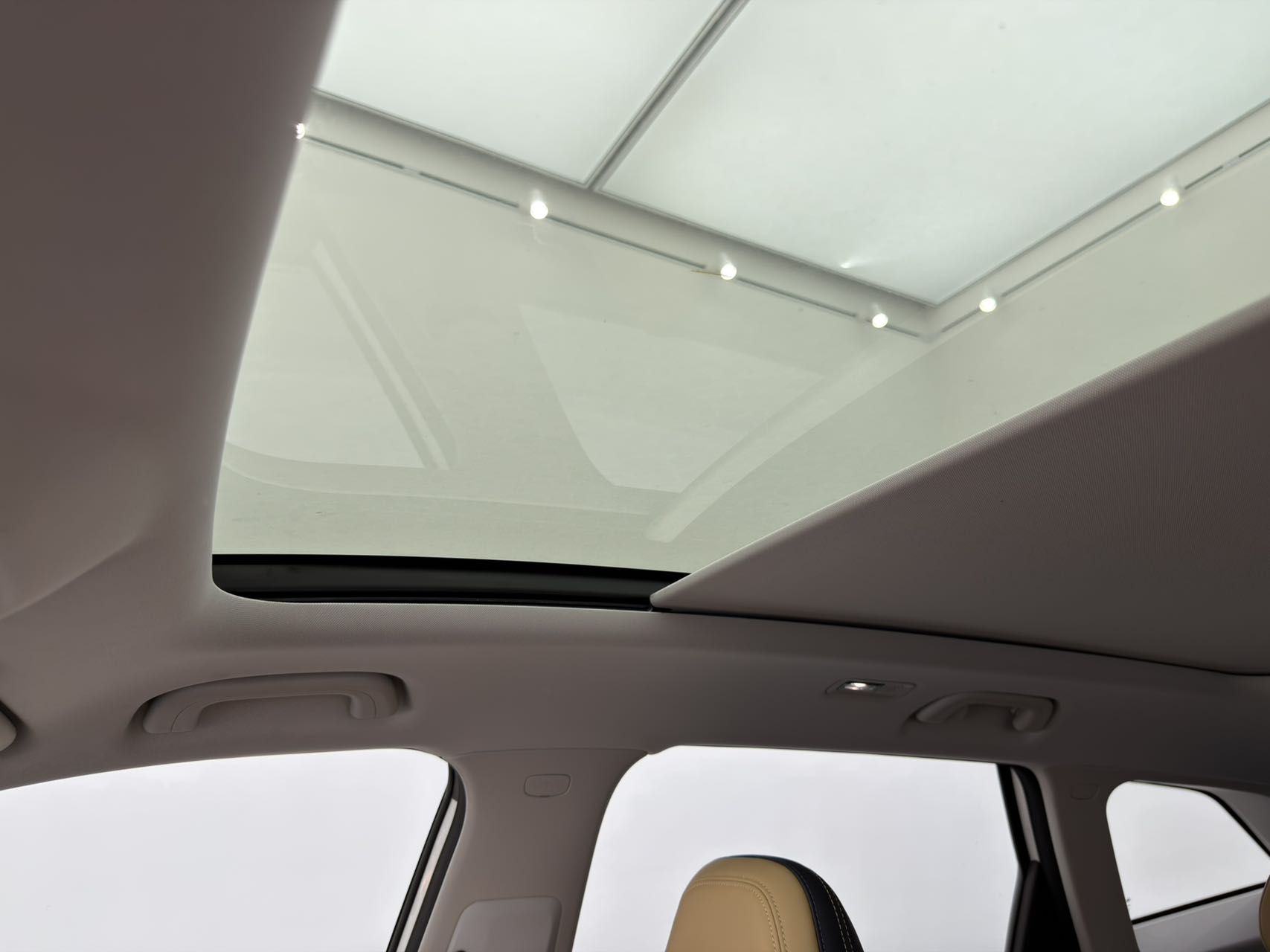 GEELY Boyue L 2023 car image #12