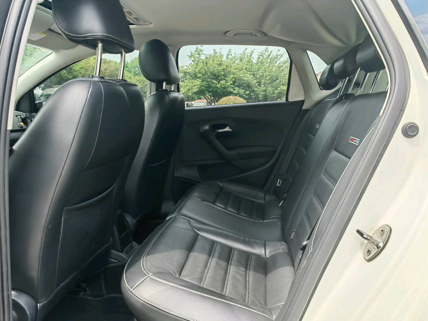 Volkswagen Polo 2014 изображение автомобиля #9