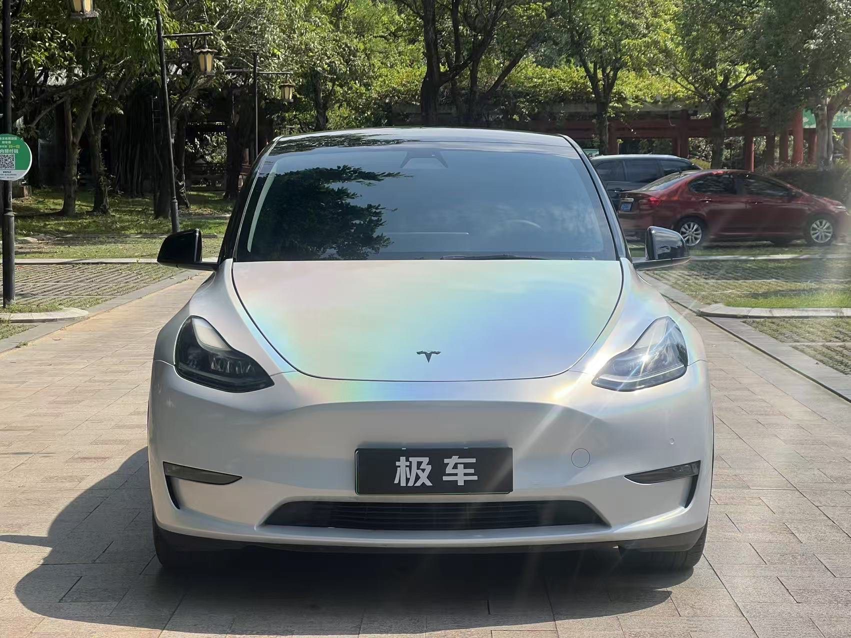 Tesla Model Y 2021 #2 Tesla Model Y 2021 car image #2