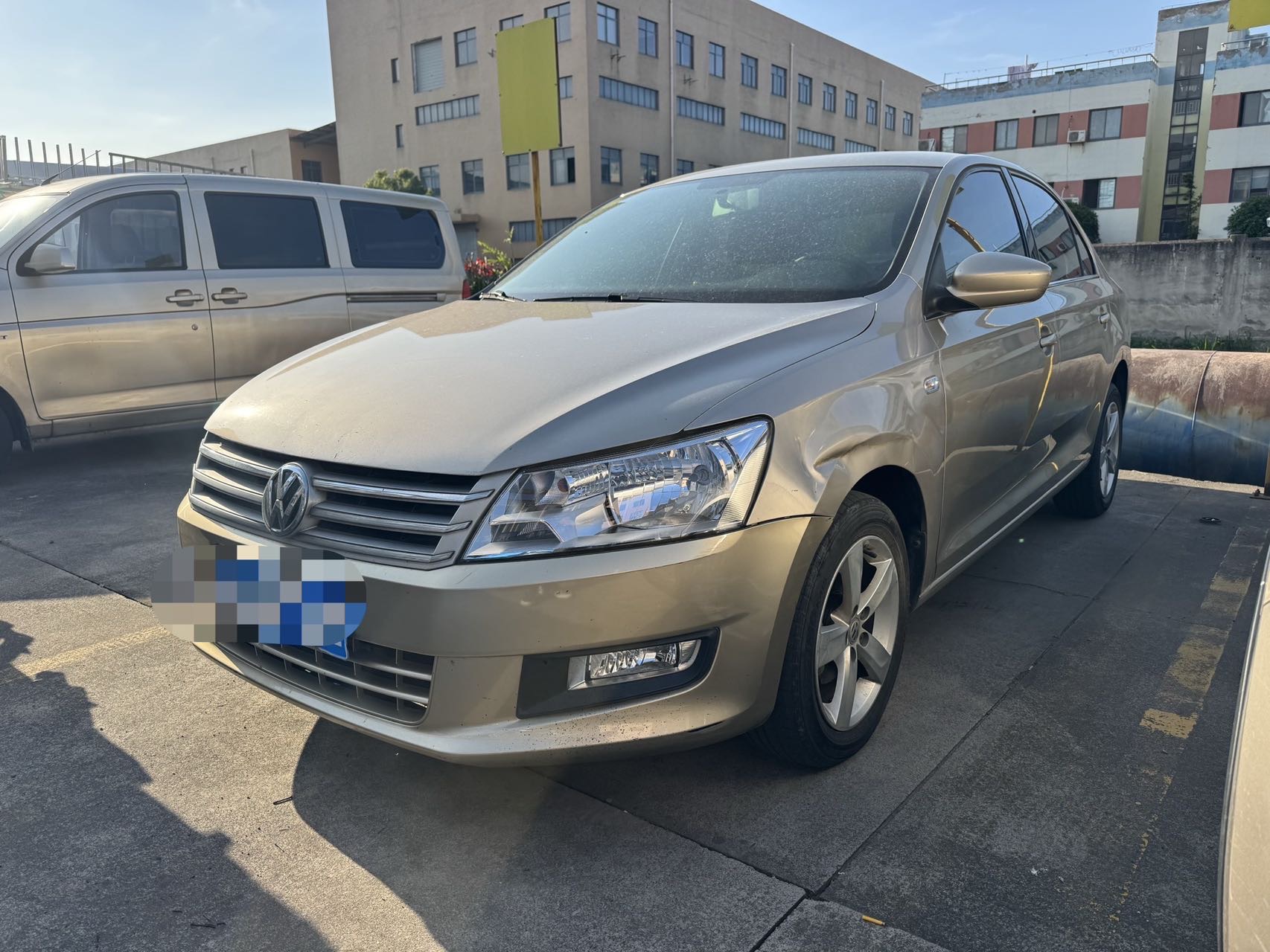 Volkswagen Santana 2015 image de voiture 