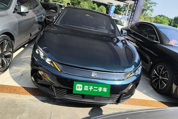 BYD Han 2022 #3 BYD Han 2022 car image #3