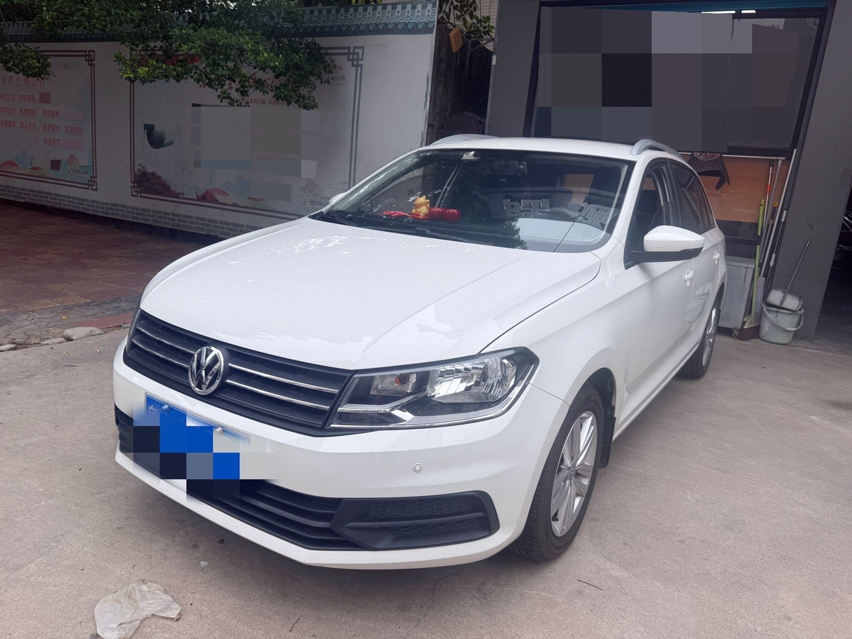 Volkswagen Santana 2017 car image 