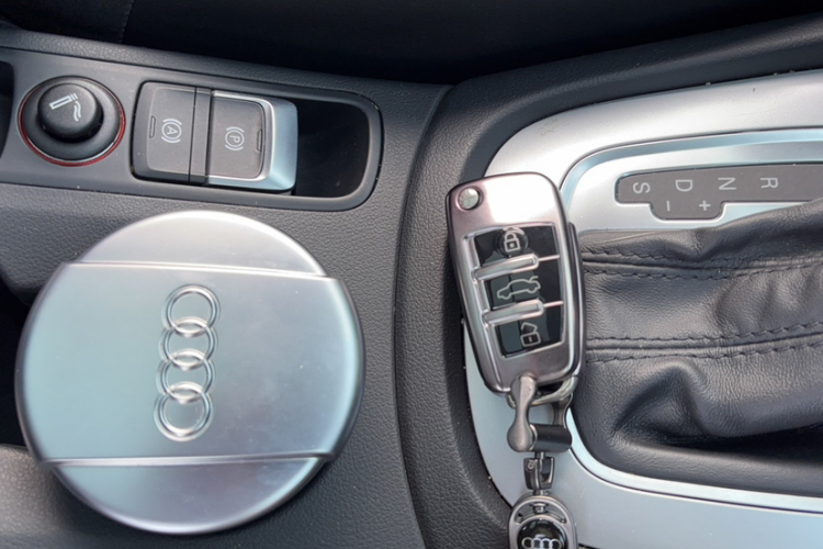 Audi Q3 2016 #15 Audi Q3 2016 car image #15