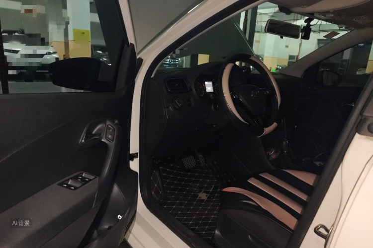 Volkswagen Polo 2017 car image #18