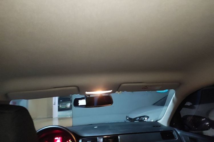 Volkswagen Santana 2016 car image #18