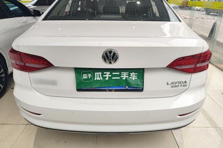 Volkswagen Lavida 2018 #6 Volkswagen Lavida 2018 изображение автомобиля #6