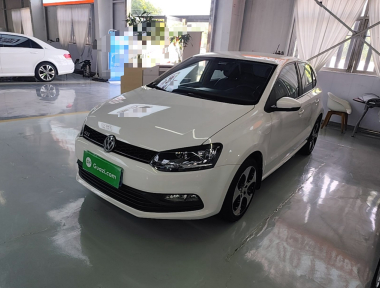 Volkswagen Polo 2015 Volkswagen Polo 2015 car image
