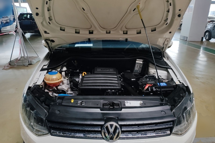 Volkswagen Polo 2015 #20 Volkswagen Polo 2015 car image #20