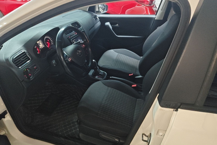 Volkswagen Polo 2019 #19 Volkswagen Polo 2019 car image #19