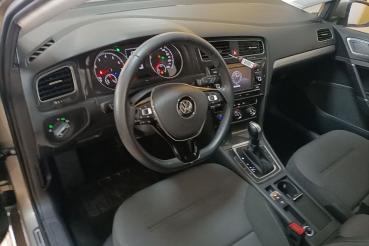 Volkswagen Golf 2018 #15 Volkswagen Golf 2018 car image #15