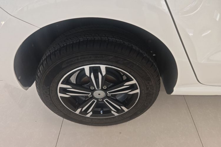 Volkswagen Polo 2018 car image #10