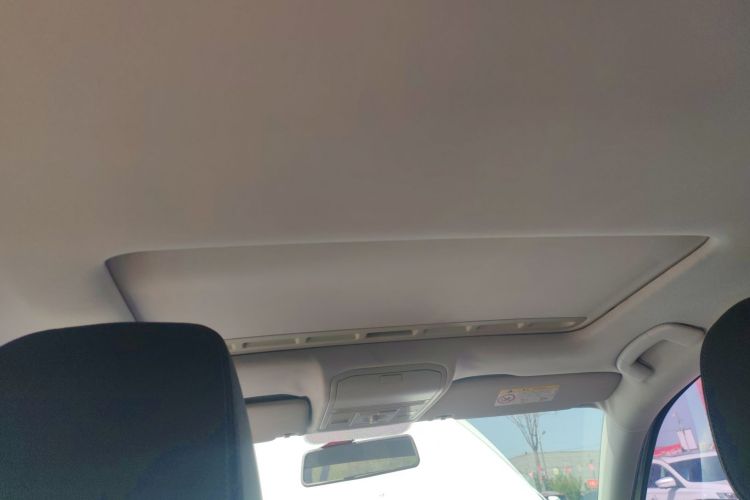 Volkswagen Bora 2017 car image #18