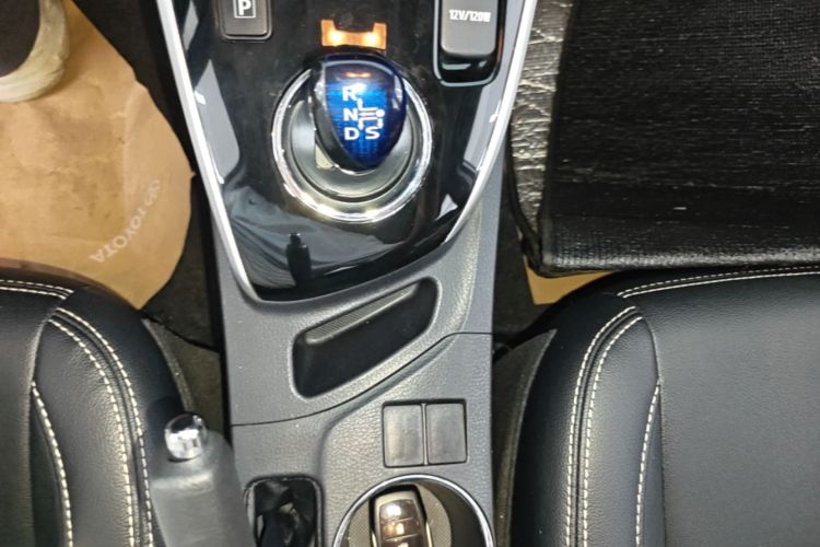 Toyota Corolla 2018 car image #16