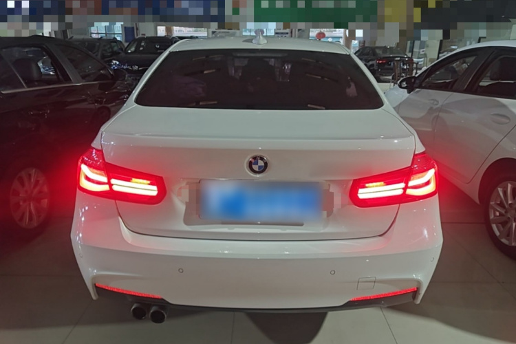 BMW 3 Series 2017 #6 BMW 3 Series 2017 صورة سيارة #6
