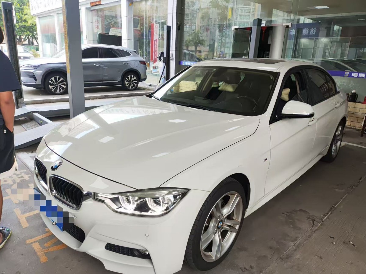 BMW 3 Series 2018 car image 