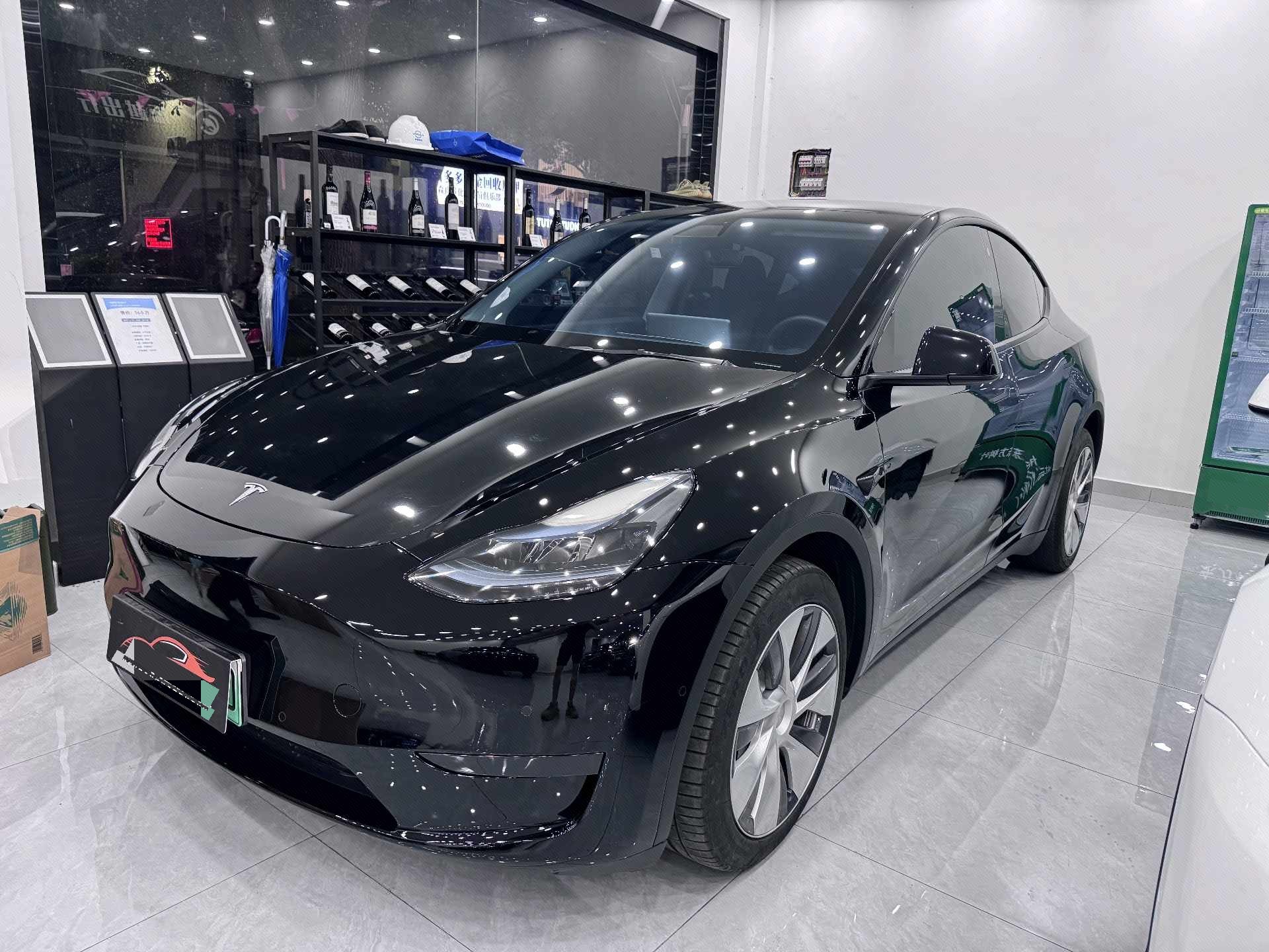 Tesla Model Y 2022 Tesla Model Y 2022 car image