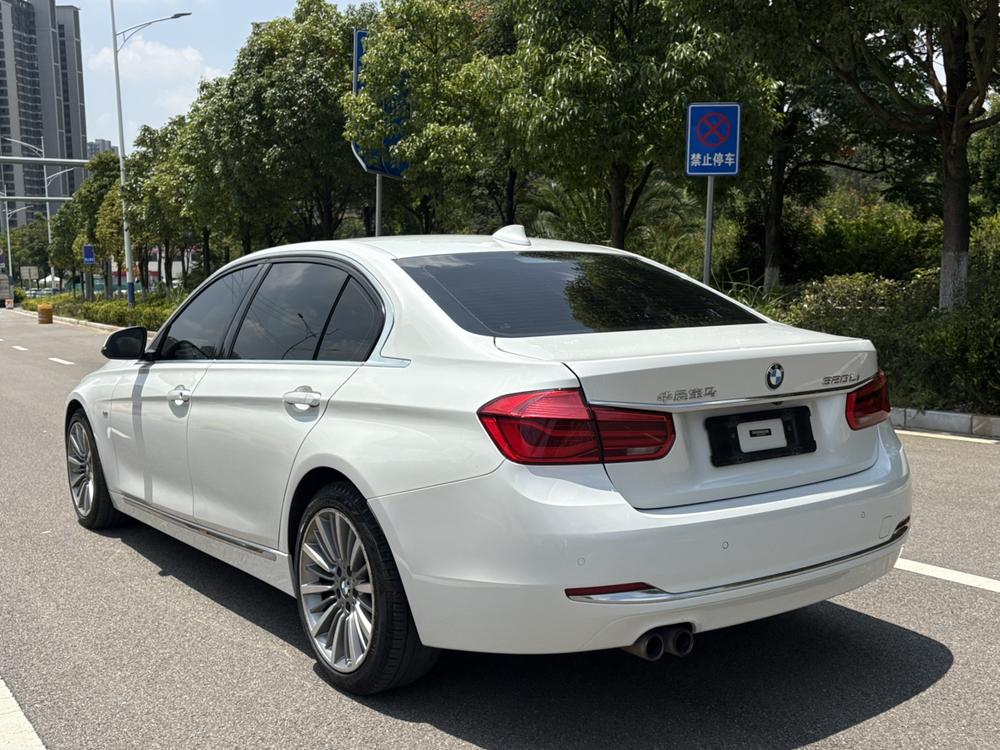BMW 3 Series 2017 #4 BMW 3 Series 2017 car image #4