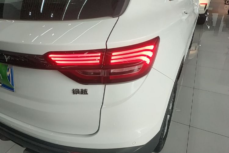 GEELY Coolray 2025 immagine di auto #8