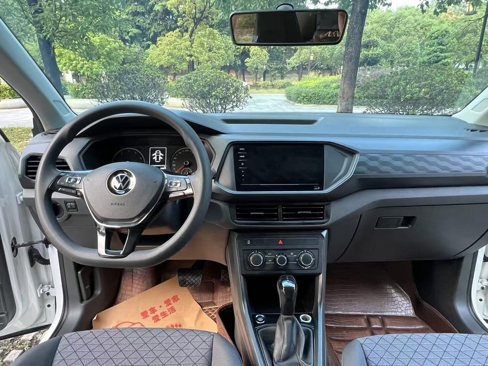 Volkswagen T-Cross 2020 #9 Volkswagen T-Cross 2020 car image #9