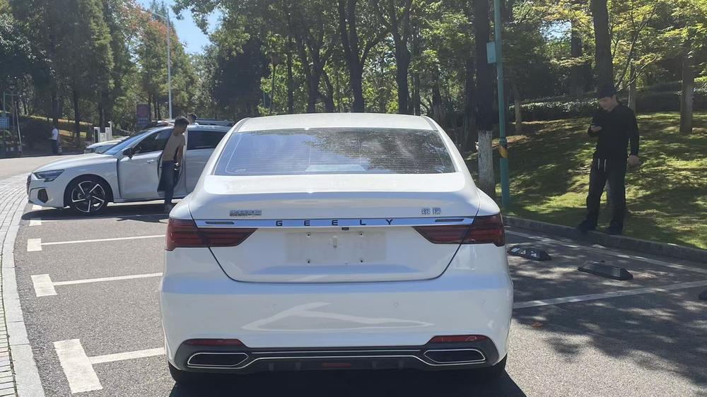 GEELY Binray 2018 #5 GEELY Binray 2018 صورة سيارة #5