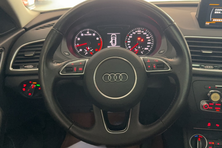 Audi Q3 2016 #13 Audi Q3 2016 car image #13