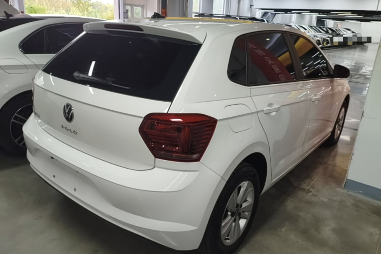 Volkswagen Polo 2021 car image #5
