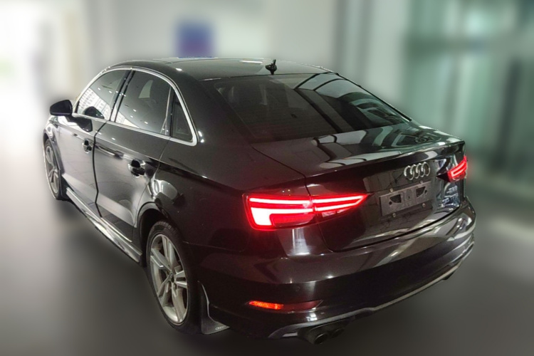 Audi A3 2019 car image #5
