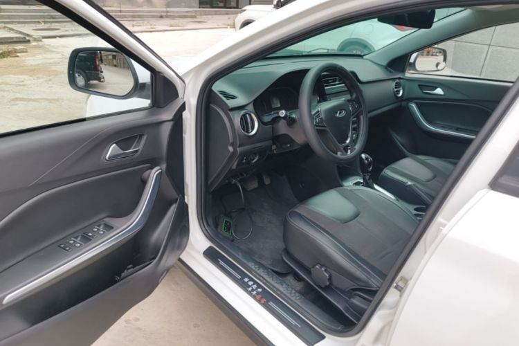 Chery Tiggo 3x 2019 #16 Chery Tiggo 3x 2019 car image #16