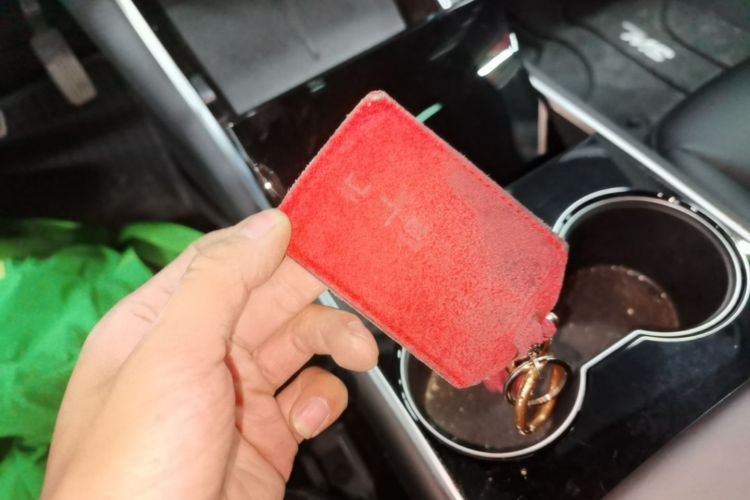 Tesla Model 3 2020 car image #9