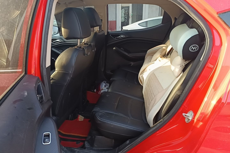 BYD Yuan New Energy 2019 #13 BYD Yuan New Energy 2019 car image #13
