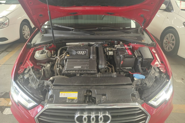Audi A3 2018 car image #22