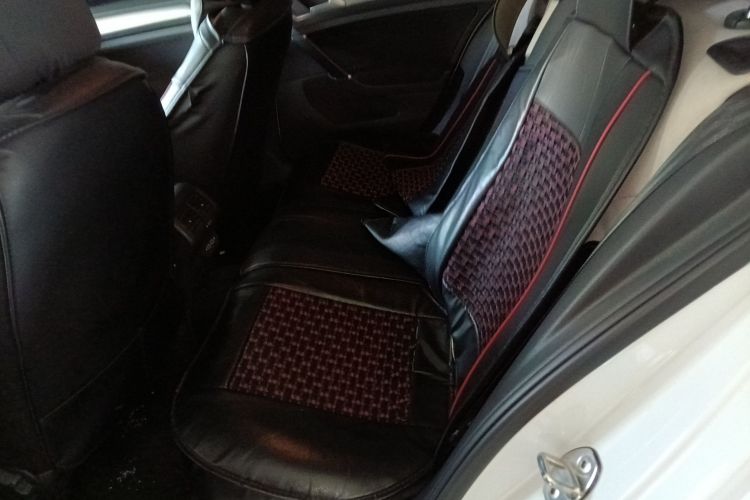 Volkswagen Golf 2020 imagen de coche #17