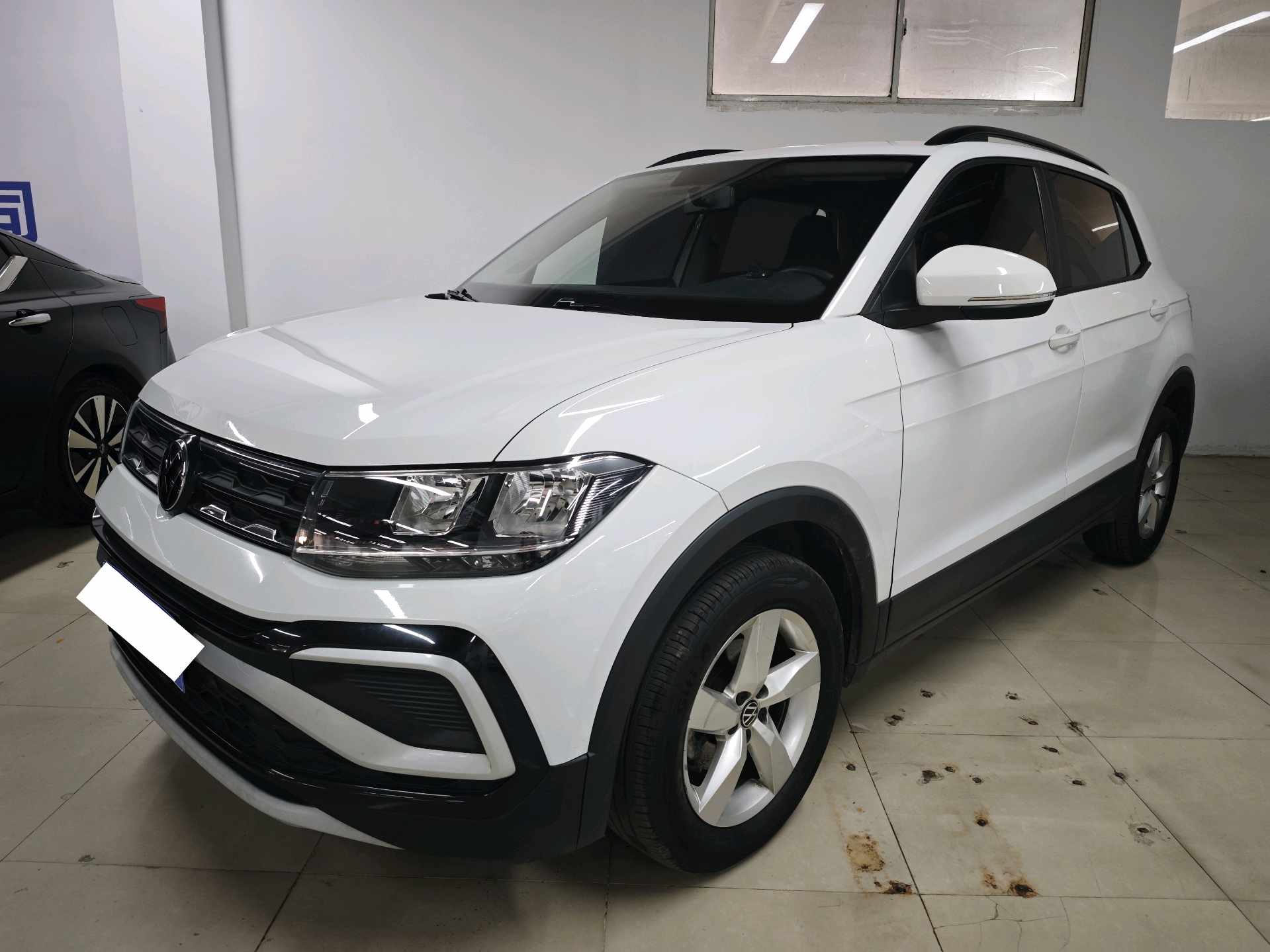 Volkswagen T-Cross 2023 car image 