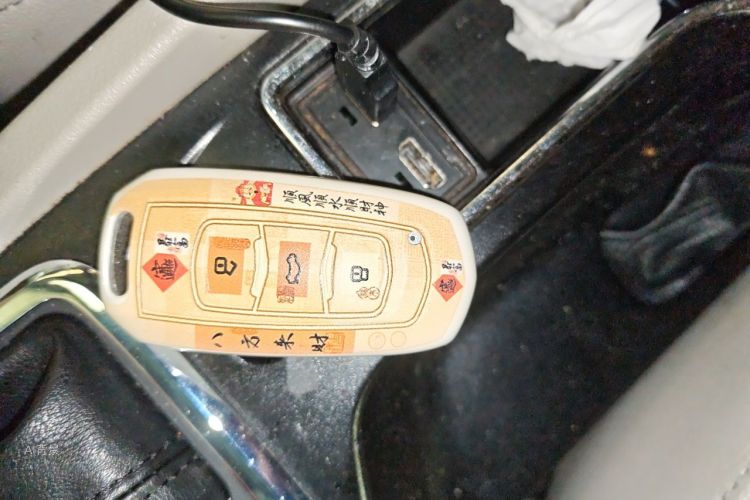 GEELY Emgrand 2015 car image #10
